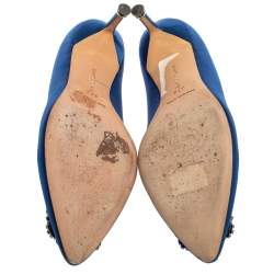 Pre Owned Manolo Blahnik Blue Satin Hangisi Pumps Size 37.5