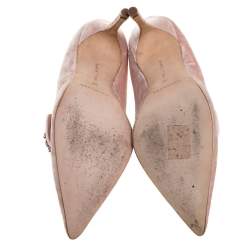 Pre Owned Manolo Blahnik Pink Velvet Decebalo Pointed Toe Pumps Size 37