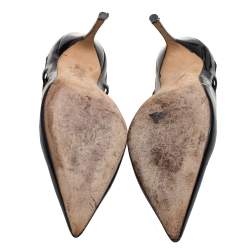 مملوكة مسبقًا Manolo Blahnik Black Patent Leather Cut Out Pumps Size 39