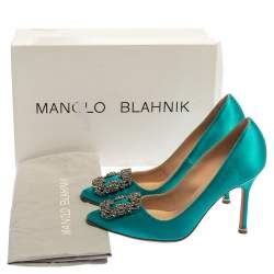 مملوكة مسبقًا Manolo Blahnik Blue Satin Hangisi Crystal Embellished Pumps Size 35.5