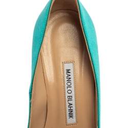 مملوكة مسبقًا Manolo Blahnik Blue Satin Hangisi Crystal Embellished Pumps Size 35.5