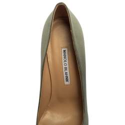 Pre Owned Manolo Blahnik Grey Satin Hangisi Pumps Size 40