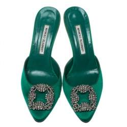 مملوكة مسبقًا Manolo Blahnik Green Satin Hangisi  Mules Sandal Size 39