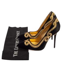  Manolo Blahnik Black Satin Embroidered Pointed Toe Pumps Size 34.5