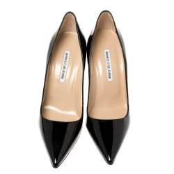 Pre Owned حذاء كعب عالي مانولو بلانيك جلد أسود لامع بي بي مقدمة مدببة مقاس 39.5