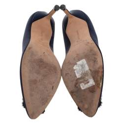 مملوكة مسبقًا حذاء كعب عالي مانولو بلانيك هانغيسي ساتان أزرق مقاس 37.5