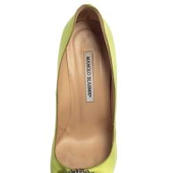 Pre Owned Manolo Blahnik Green Satin Hangisi  Pumps Size 39.5