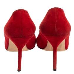 Pre Owned حذاء كعب عالى مانولو بلانيك بى بى سويدى أحمر مقاس 39.5