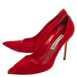 Pre Owned حذاء كعب عالى مانولو بلانيك بى بى سويدى أحمر مقاس 39.5