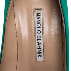 Pre Owned Manolo Blahnik Green Satin Hangisi Crystal Embellished Pumps Size 39
