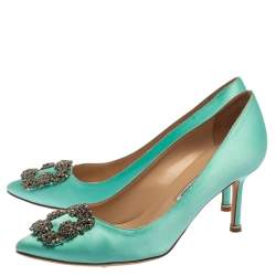 مملوكة مسبقًا Manolo Blahnik Green Satin Hangisi Embellished Pointed Toe Pumps Size 39