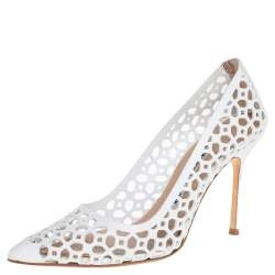 مملوكة مسبقًا Manolo Blahnik White Laser Cut Leather BB Laserato Pumps Size  35.5