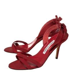 Pre Owned صندل مانولو بلانيك قماش عنابي فتحة كعب مزين فيونكة مقاس 39.5