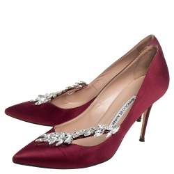 Pre Owned Manolo Blahnik Burgundy Satin Nadira Pointed Toe Pumps Size 38