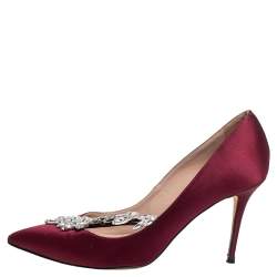 Pre Owned Manolo Blahnik Burgundy Satin Nadira Pointed Toe Pumps Size 38