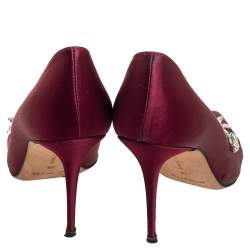 Pre Owned Manolo Blahnik Burgundy Satin Nadira Pointed Toe Pumps Size 38