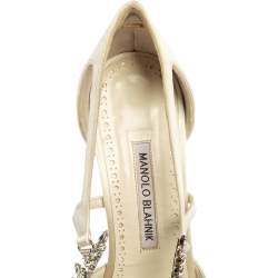 Pre Owned Manolo Blahnik Ivory White Satin Lala Crystal Embellished Pointed Toe Pumps Size 38.5