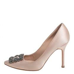 Pre Owned Manolo Blahnik Beige Satin Hangisi Embellished Pointed Toe Pumps Size 38.5
