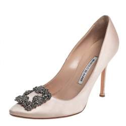 Pre Owned Manolo Blahnik Beige Satin Hangisi Embellished Pointed Toe Pumps Size 38.5
