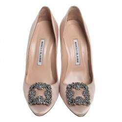 Pre Owned Manolo Blahnik Beige Satin Hangisi Embellished Pointed Toe Pumps Size 38.5