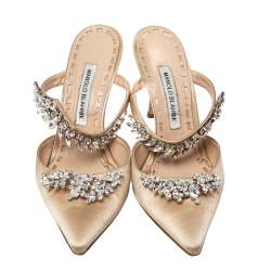 Manolo Blahnik Beige Satin Lurum Pointed Toe Mules Size 39.5