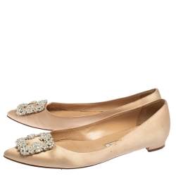 Pre Owned حذاء فلات باليه مانولو بلانيك هانغيسي ساتان بيج مقاس 39