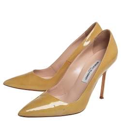 Pre Owned Manolo Blahnik Olive Green Patent Leather Pointed Toe Pumps Size 39