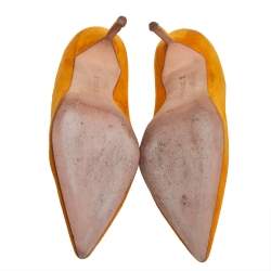 مملوكة مسبقًا حذاء كعب عالي مانولو بلانيك بي بي مقدمة مدببة سويدي أصفر مقاس 36