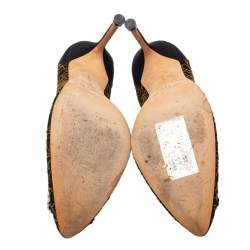 Pre Owned حذاء كعب عالي مانولو بلانيك هانغيسي قماش وشبكة أسود مطرز مقاس 38.5