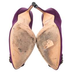 Pre Owned حذاء كعب عالي مانولو بلانيك هانغيسي ساتان بنفسجي مقاس 34.5