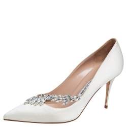 Pre Owned Manolo Blahnik Cream Satin Jewel Nadira Pointed Toe Pumps Size 40