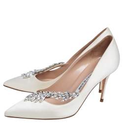 Pre Owned Manolo Blahnik Cream Satin Jewel Nadira Pointed Toe Pumps Size 40