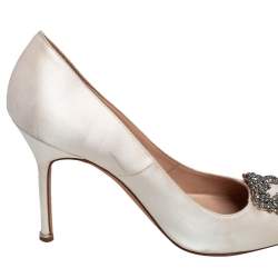 Pre Owned Manolo Blahnik White Satin Hangisi Crystal Embellished Pumps Size 42