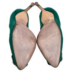 Pre Owned حذاء كعب عالي مانولو بلانيك هانغيسي ساتان أخضر مقاس 36.5