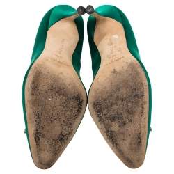 Pre Owned  Manolo Blahnik Green Satin Okkaava Emerald Pumps Size 36.5