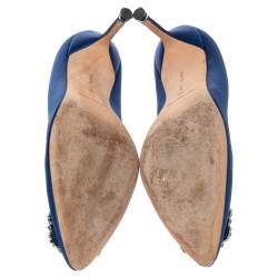 Pre Owned Manolo Blahnik Blue Satin Hangisi Pumps Size 39