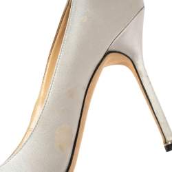 Pre Owned حذاء كعب عالي مانولو بلانيك هانغيسي ساتان رمادي مقاس 40.5