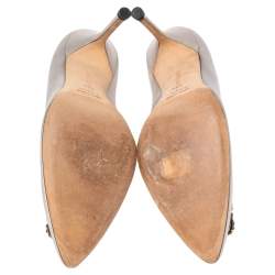 Pre Owned حذاء كعب عالي مانولو بلانيك هانغيسي ساتان رمادي مقاس 40.5