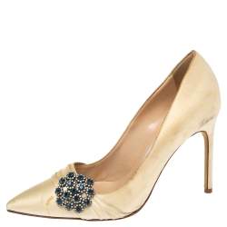 Manolo Blahnik Beige Satin Crystal Embellished Pointed Toe Pumps Size 37