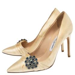 Manolo Blahnik Beige Satin Crystal Embellished Pointed Toe Pumps Size 37