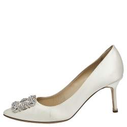 Pre Owned Manolo Blahnik White Satin Hangisi Pumps Size 39.5