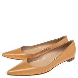 Pre Owned حذاء باليرينا فلات مانولو بلانيك تيتو جلد بني فاتح نقدمة مدببة مقاس 36.5