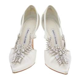 Pre Owned Manolo Blahnik White Satin Lala Crystal Embellished Pointed Toe Pumps Size 38