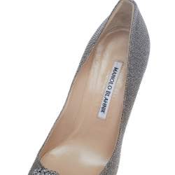 مملوكة مسبقًا Manolo Blahnik Multicolor Glitter Fabric Hangisi Crystal Embellished Pumps Size 38