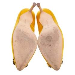 Pre Owned حذاء كعب عالي مانولو بلانيك مزخرف كريستال هانغيسي مقدمة مدببة ساتان وردي مقاس 37