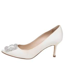 مملوكة مسبقًا حذاء كعب عالي مانولو بلانيك ساتان أبيض هانغيسي مقاس 36.5