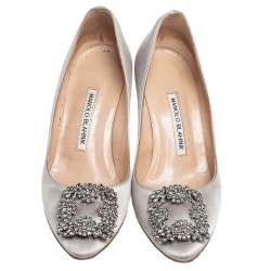 Pre Owned حذاء كعب عالي مانولو بلانيك هانغيسي ساتان رمادي مقاس 37