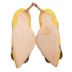 Pre Owned Manolo Blahnik Yellow/Blue Fabric Gotrian Pumps Size 36.5