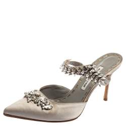 Pre Owned صندل مانولو بلانيك لوروم ساتان رصاصي مزخرف كريستال مقدمة مدببة مقاس 41