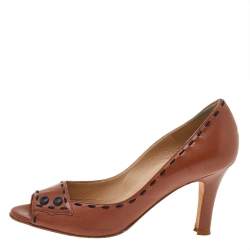 مملوكة مسبقًا Manolo Blahnik Brown Leather Peep-Toe Pumps Size 37